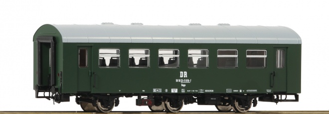 Passenger coach Rekowagen<br /><a href='images/pictures/Roco/Roco-74450.jpg' target='_blank'>Full size image</a>